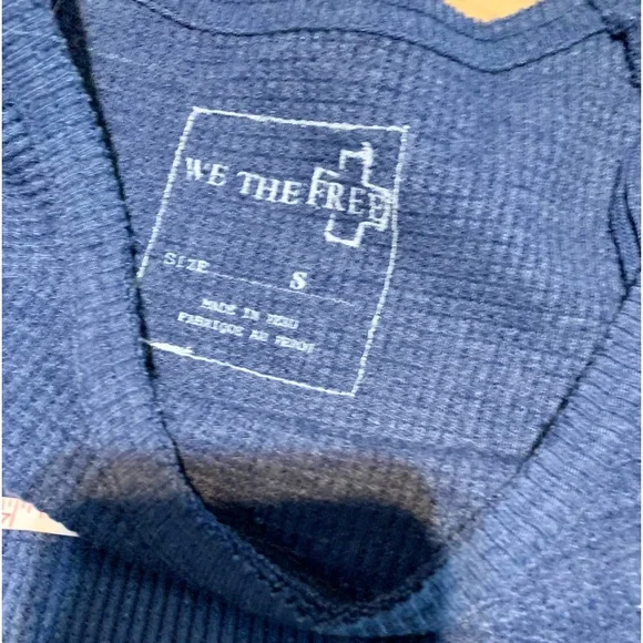 2 We the Free Rocksbility thermal swing long sleeve❤️FINAL SALE❤️ - Picture 7 of 16